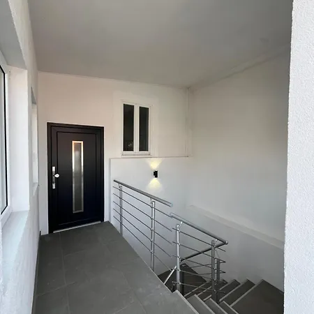 Lägenhet Zentrale Altstadtferienwohnung - Ruhig I Grosse Terrasse I Kostenfreier Parkplatz I Trockner I Xxl Bett Erfurt